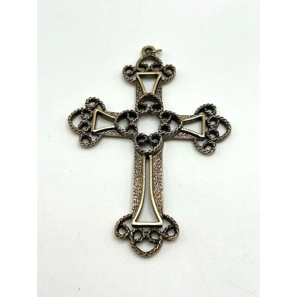 Vintage Sarah Coventry Limited Edition 1973 Filigree‎ Cross Pendant Gold Signed